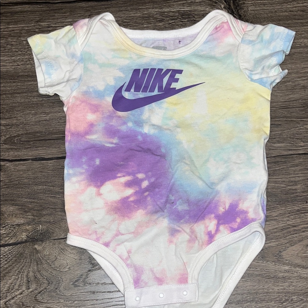 Baby Nike tie-dye onesie size 9mo
